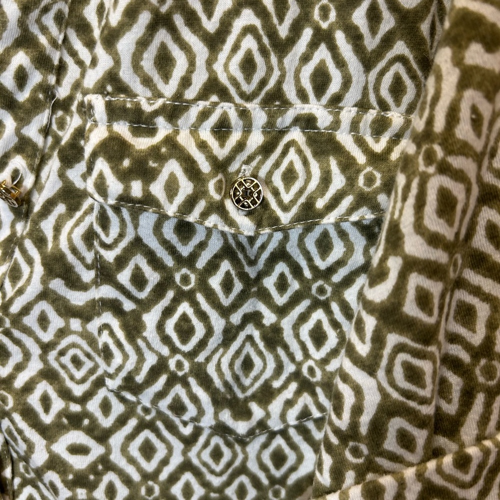 Geometric Pattern Blouse - Picture 7 of 11